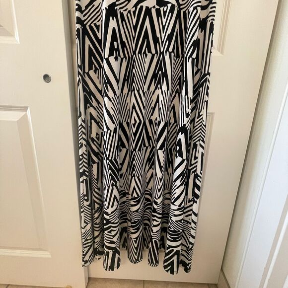 Calvin Klein Women's Maxi Black White Sleeveless Geometric Print Dress Size XL - Picture 7 of 10